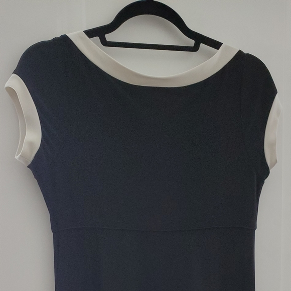 Dress - Picture 7 of 8